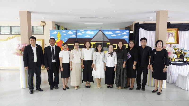 นายอรรถพงษ์  พลนิกร ผู้อำนวยการโรงเรียน มอบหมายให้ นายชนะ  ผลบุญ รองผู้อำนวยการฝ่ายบริหารงานวิชาการ และตัวแทนคณะครูและบุคลากร เข้าร่วมกิจกรรม 