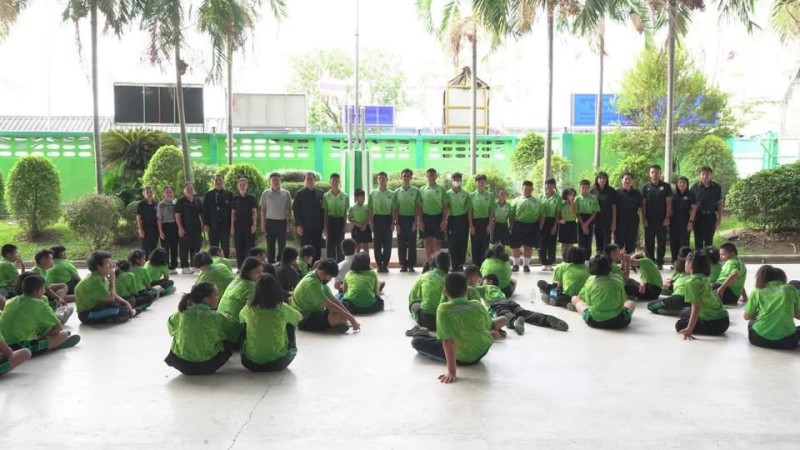 ประกาศรางวัลแก่นักเรียนที่ได้รับรางวัลกิจกรรม 