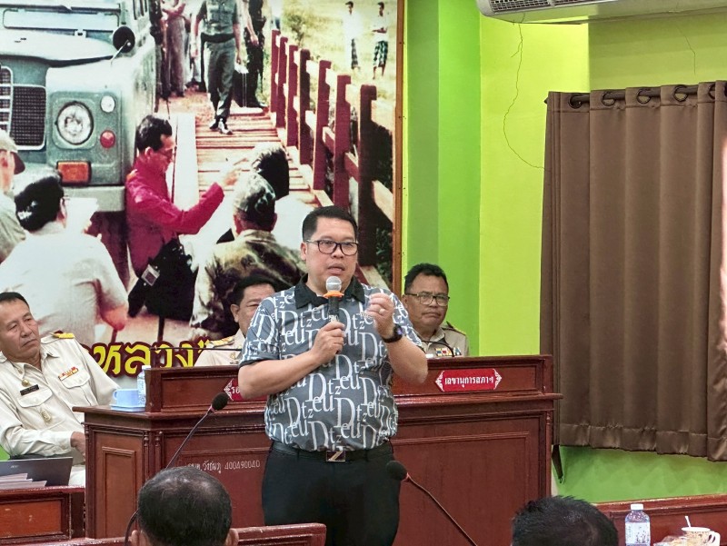 ร่วมรับฟังการประชุมสภาองค์การบริหารส่วนตำบลวังชมภู