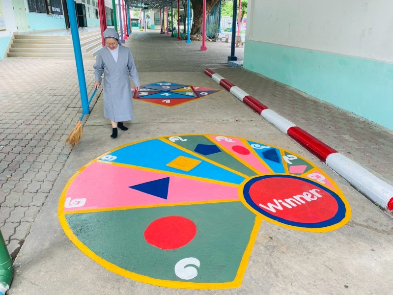 ปรับปรุงภูมิทัศน์ของโรงเรียน