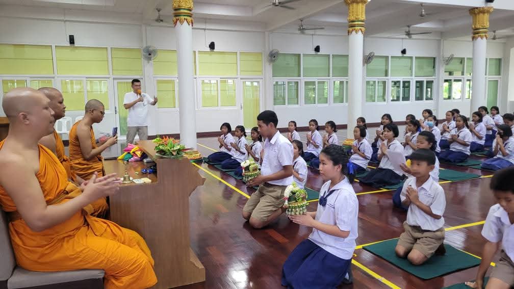 คณะผู้บริหารและคณะครู  นำนักเรียนชั้นประถมศึกษาชั้นประถมศึกษาปีที่ 6 เข้าร่วมโครงการค่ายพุทธบุตร ประจำปี 2568 ระหว่างวันที่ 11 - 13 มิถุนายน พ.ศ. 2568 ณ ศูนย์ปฏิธรรมปฏินิคสัคโค จ.ภูเก็ต