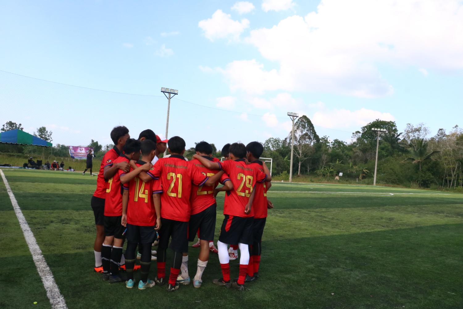 การแข่งขันฟุตบอล 7 คน นาทวีซุปเปอร์คัพ ปี 2567 รุ่นอายุไม่เกิน 17 ปี ได้รับรางวัลชนะเลิศ