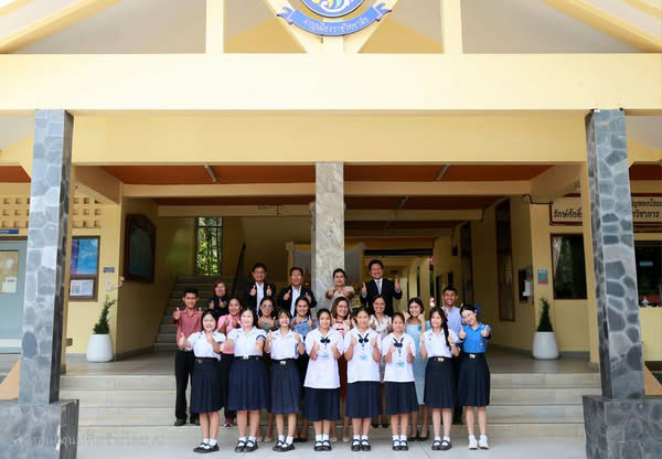 เข้าร่วมรับฟังการนิเทศติดตามโครงการโรงเรียนคุณธรรม ณ ห้องรวงผึ้ง โรงเรียนมกุฎเมืองราชวิทยาลัย